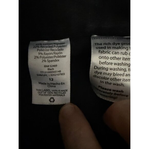 Time and Tru Jeans Womens Size 12 Black Faded Cropped Acid Wash Raw Hem Grungy - Picture 9 of 10